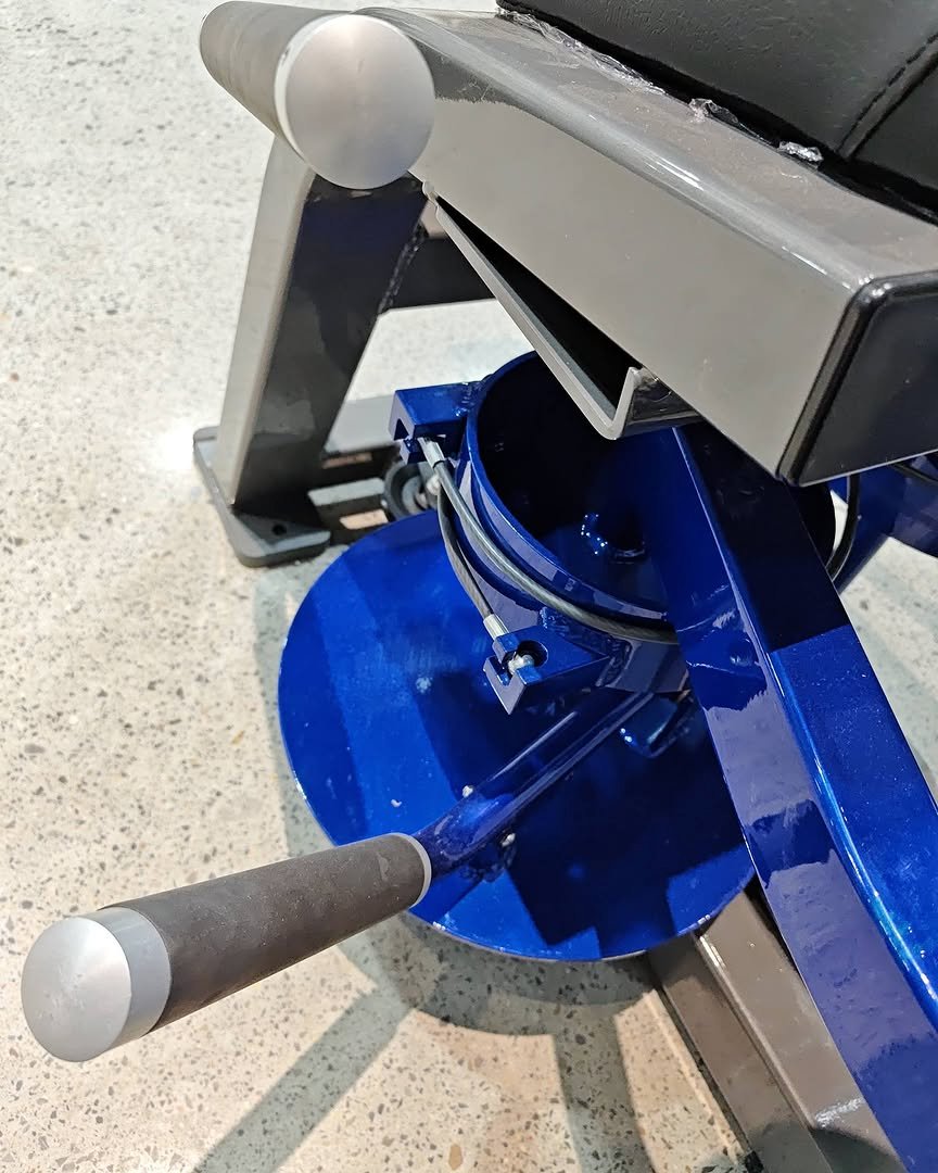 Hammer strength abductor - Image 6