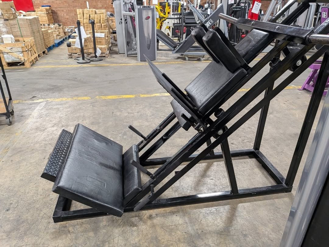 Dynabody hack squat and leg press combo - Image 7