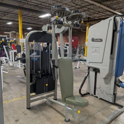 Magnum pec fly /rear delt combo