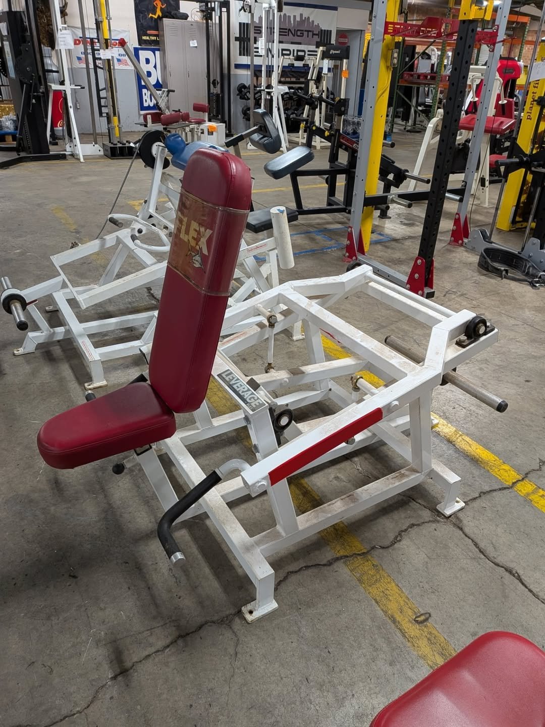 Flex leverage plate loaded shrug - Image 2