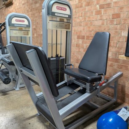 Star track leg press