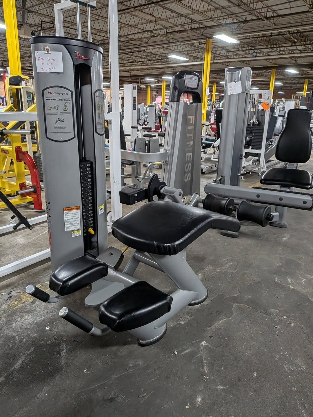 FreeMotion prone leg curl