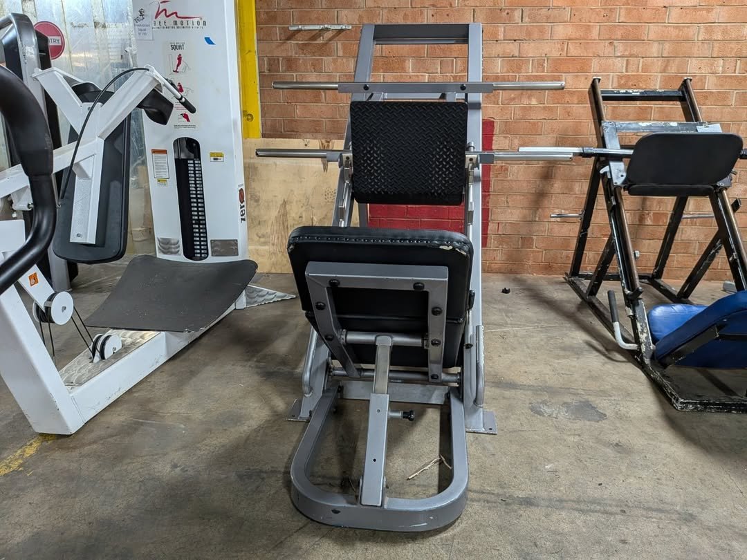 Maxicam leg press machine - Image 3