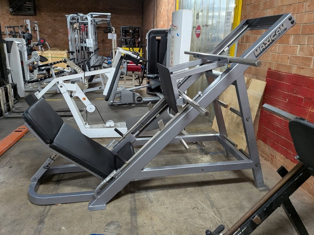 Maxicam leg press machine - Image 6