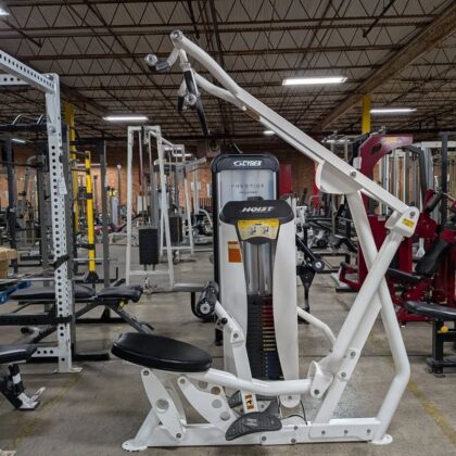 Hoist Roc-it lat pulldown