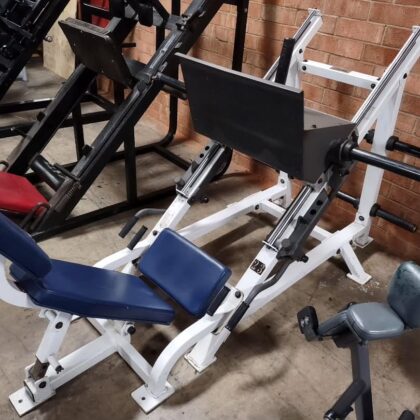 Hoist leg press