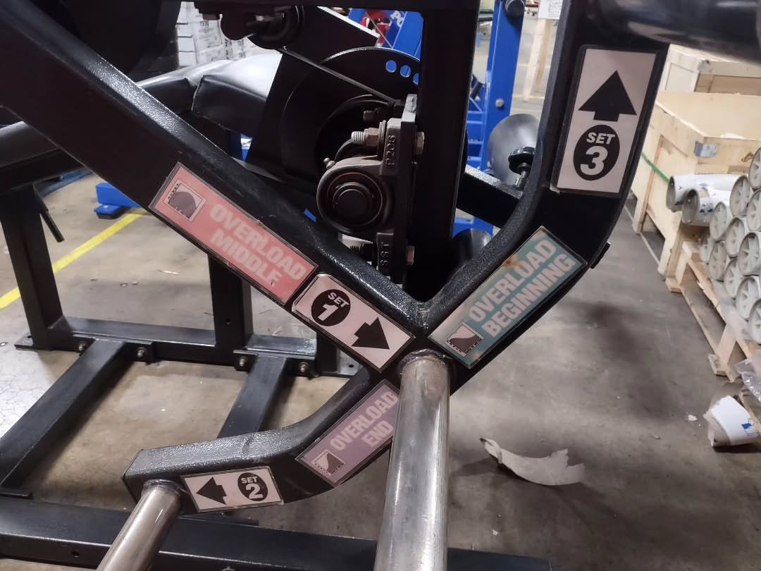 Nautilus impact leg curl +leg extension - Image 4