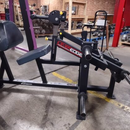 Legend LeverEDGE Seated Tricep press