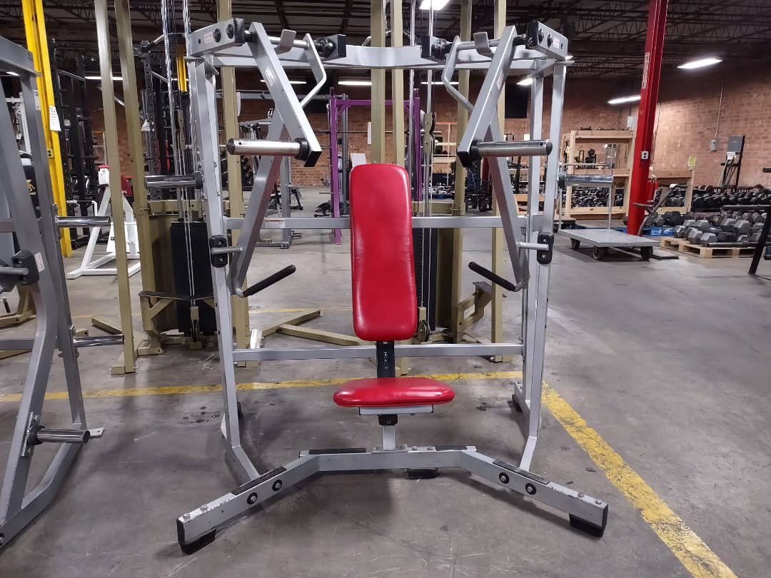 Hammer strength ISO lateral wide chest - Image 6