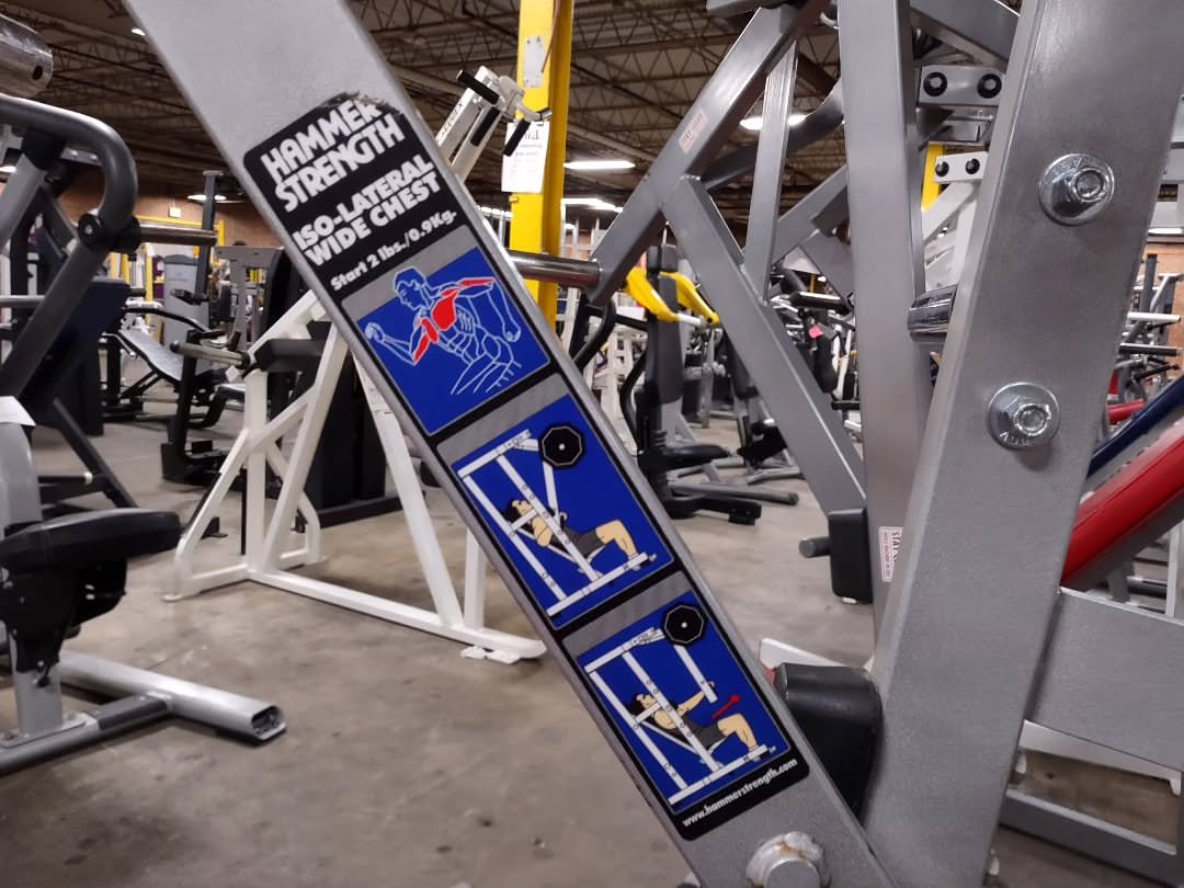 Hammer strength ISO lateral wide chest - Image 3