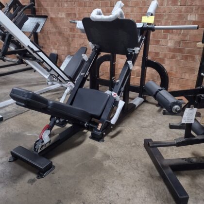 Brand New Nautilus Angled Leg Press