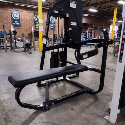 Nautilus chest press
