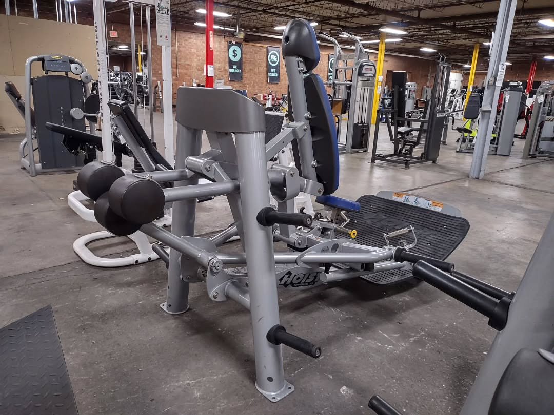 Hoist Hack Squat Plate-Loaded - Image 6