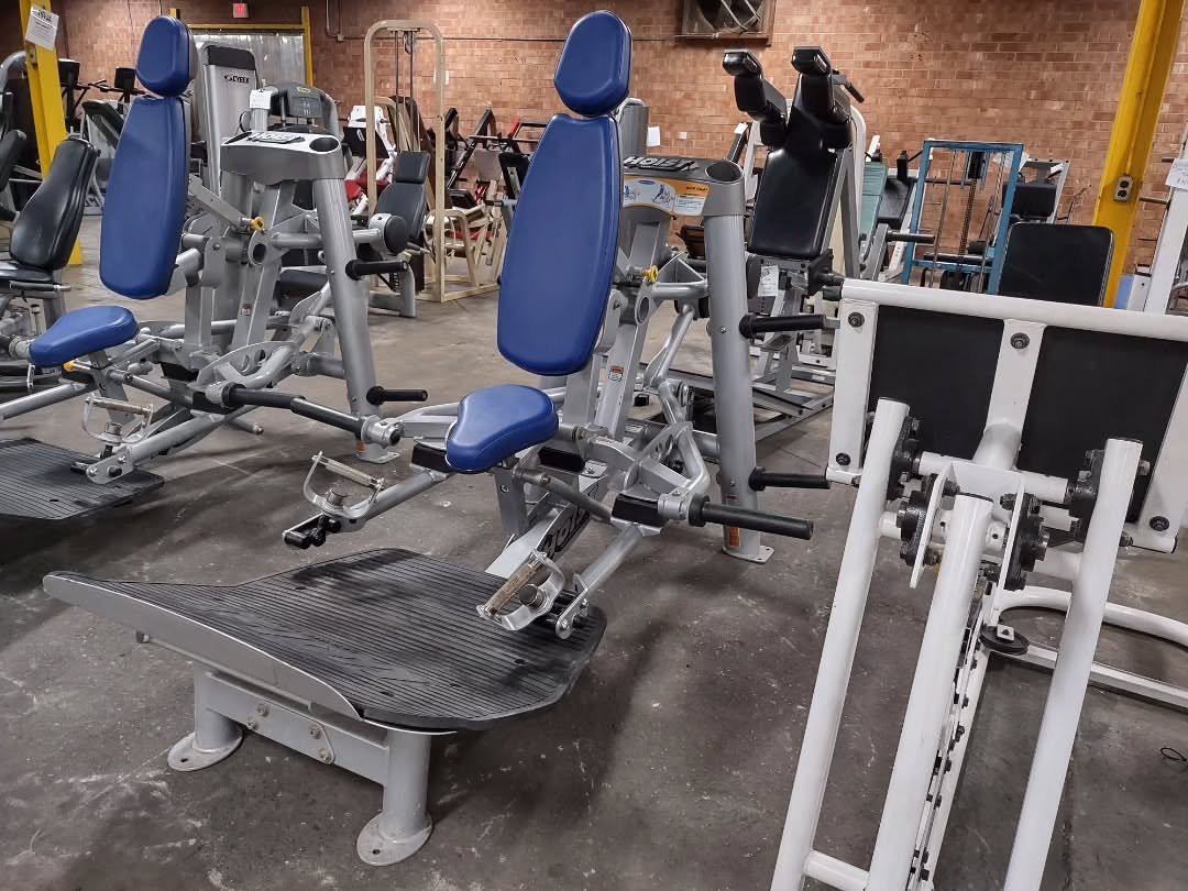 Hoist Hack Squat Plate-Loaded - Image 8