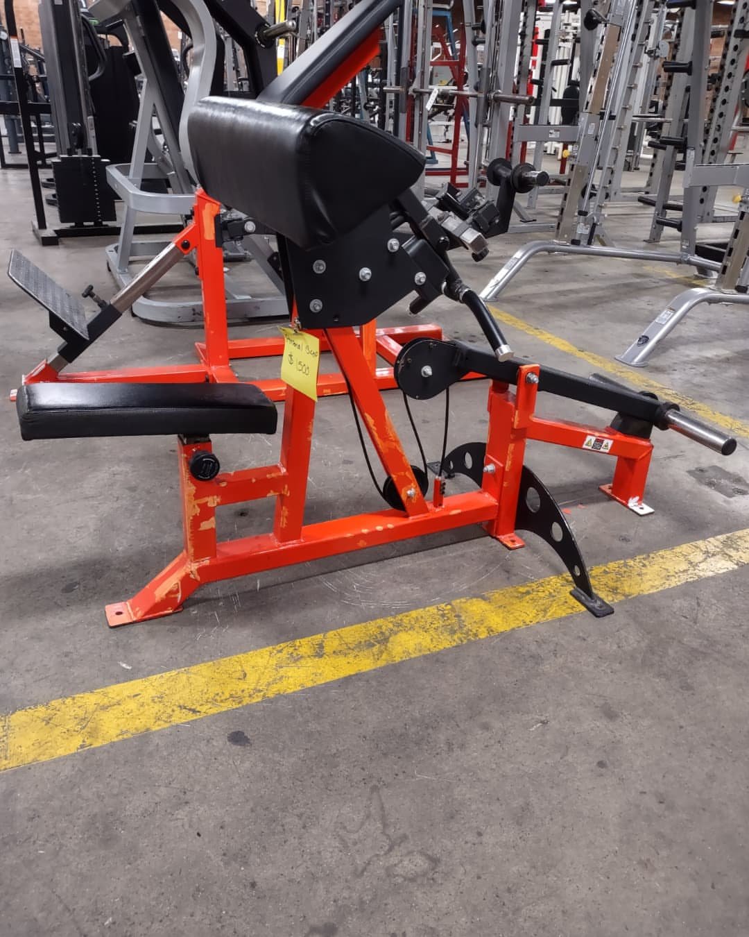Arsenal Strength Plate-Loaded Bicep Curl – Commercial Arm Isolation Machine for Maximum Biceps Development