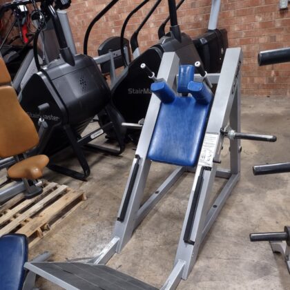 Cybex Plate-Loaded Hack Squat – Commercial-Grade Lower-Body Machine for Intense Quad and Glute Training