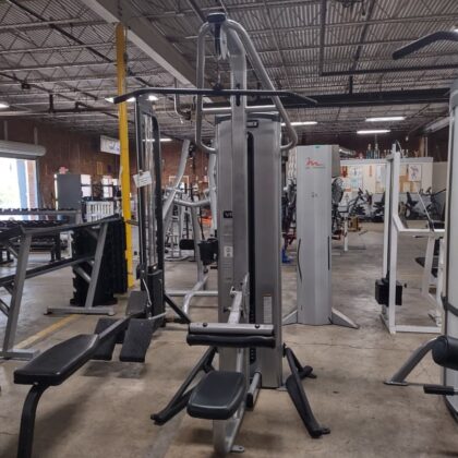 Cybex VR1 Lat Pulldown – Commercial-Grade Back Machine for Effective Upper-Body Training