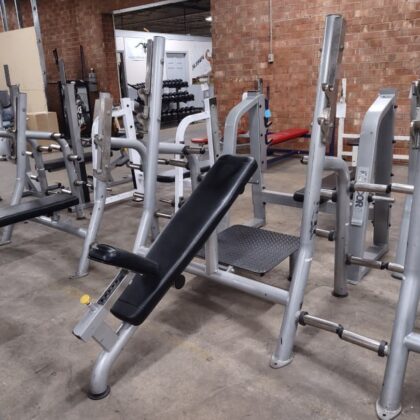 Magnum Olympic Incline Bench – Commercial-Grade Incline Bench Press for Upper-Chest Strength Training